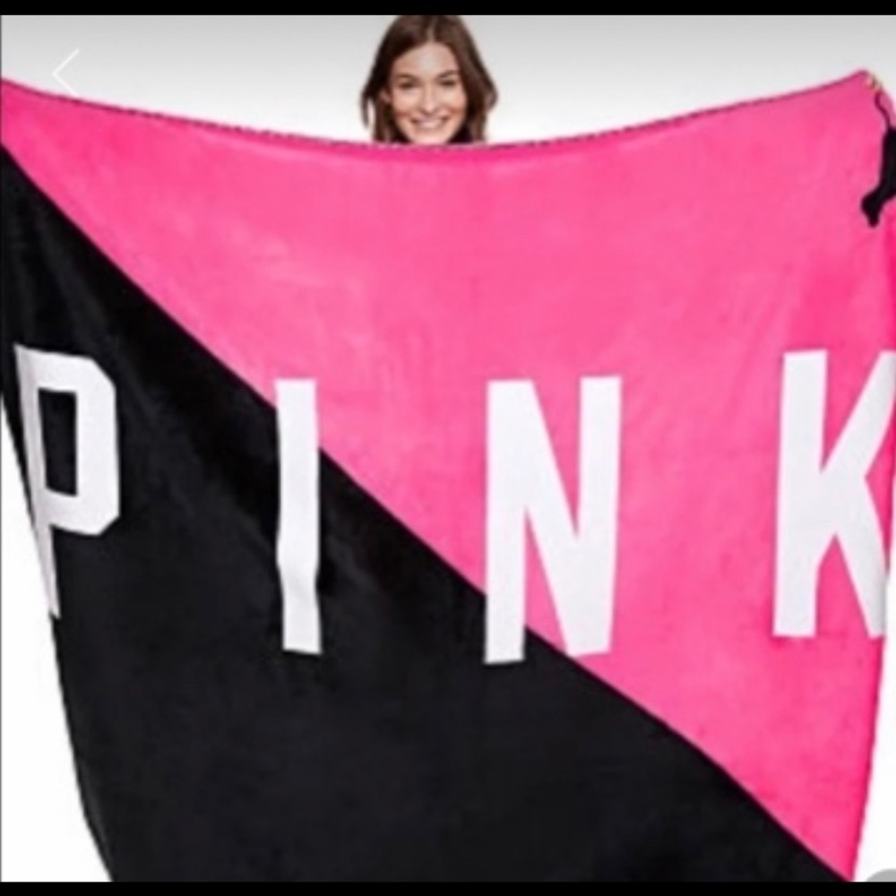 VS PINK Sherpa Blanket